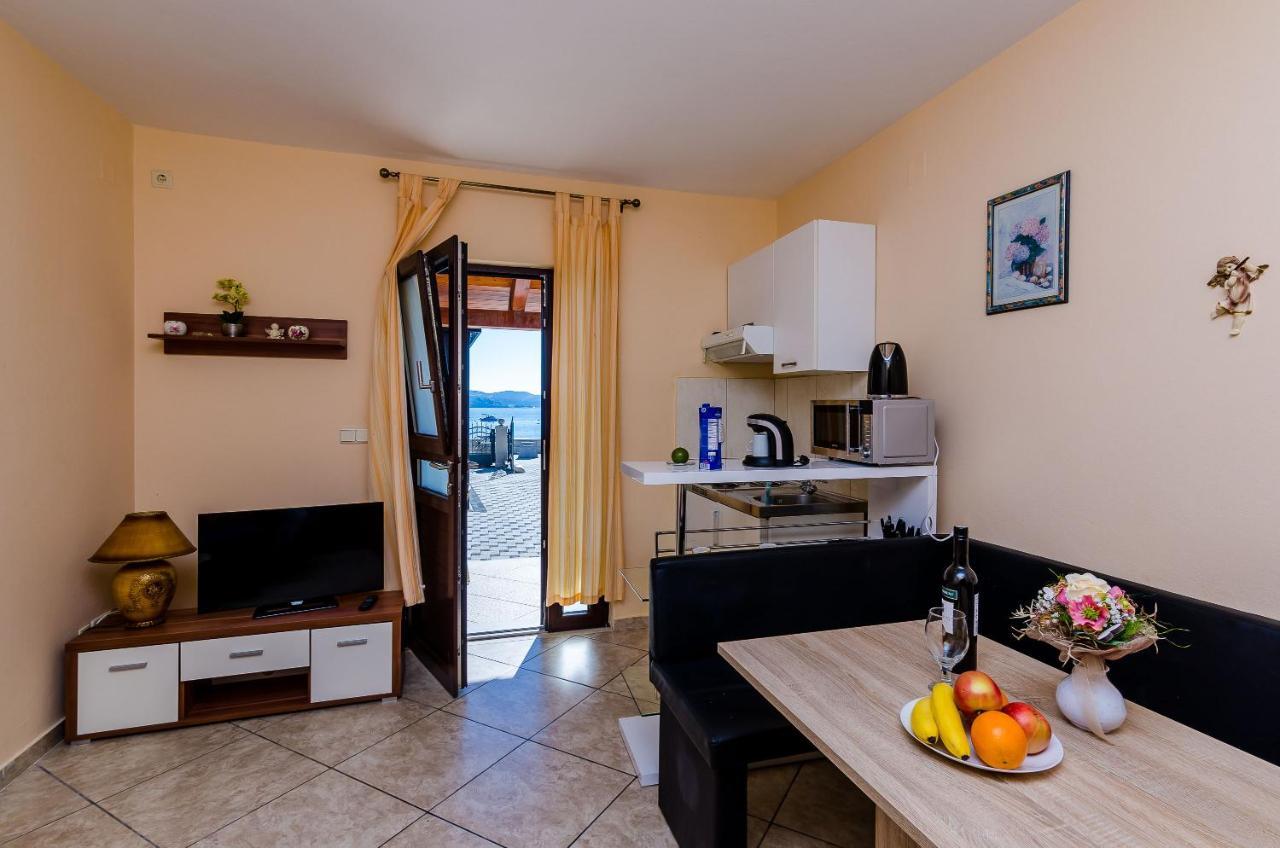 Apartments Kanjuo By The Sea Млини Экстерьер фото